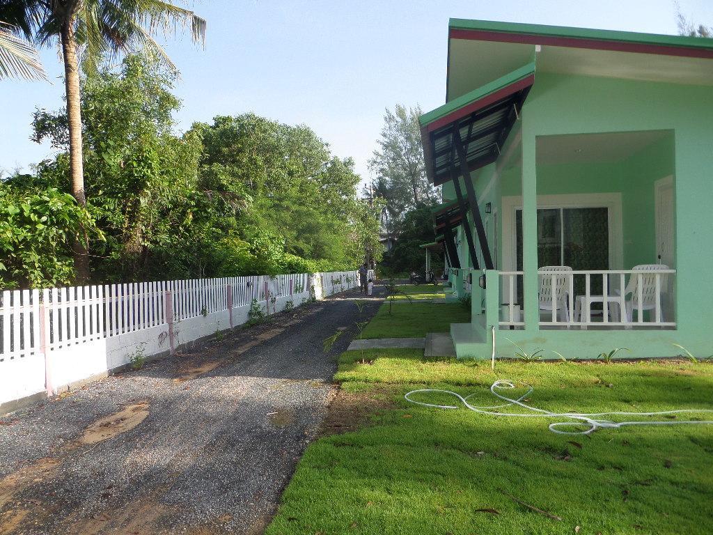 Lanta Triple Novel Otel Ko Lanta Dış mekan fotoğraf