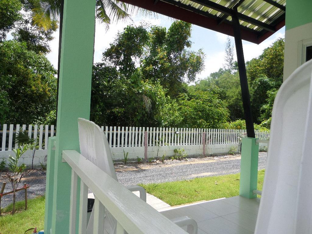 Lanta Triple Novel Otel Ko Lanta Dış mekan fotoğraf